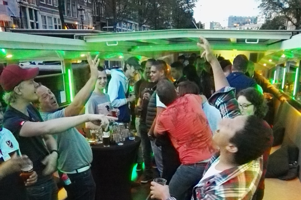 Bedrijfsuitje op Staets 1 boot Amsterdam