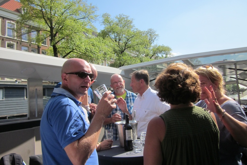 Feestje op boot vieren met Rondvaart Amsterdam