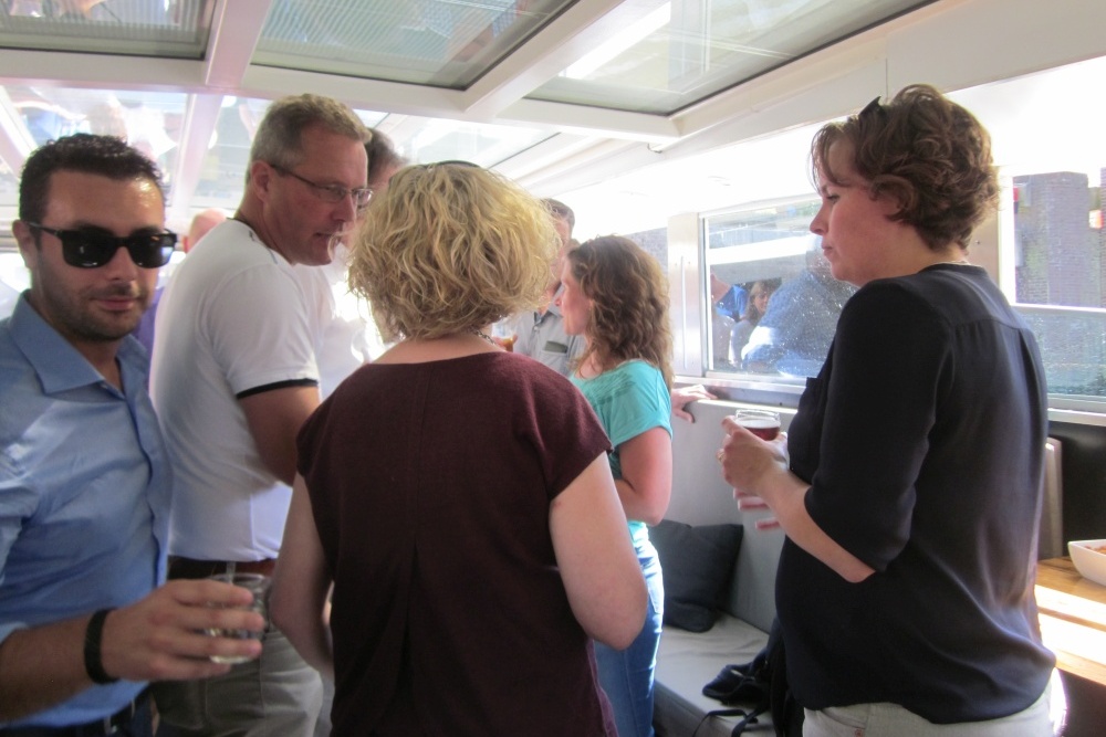 Feestje op boot vieren met Rondvaart Amsterdam 