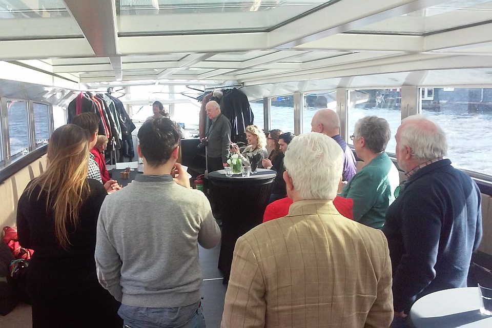 Verjaardagsfeest Oma 95 jaar op de Amsterdamse grachten
