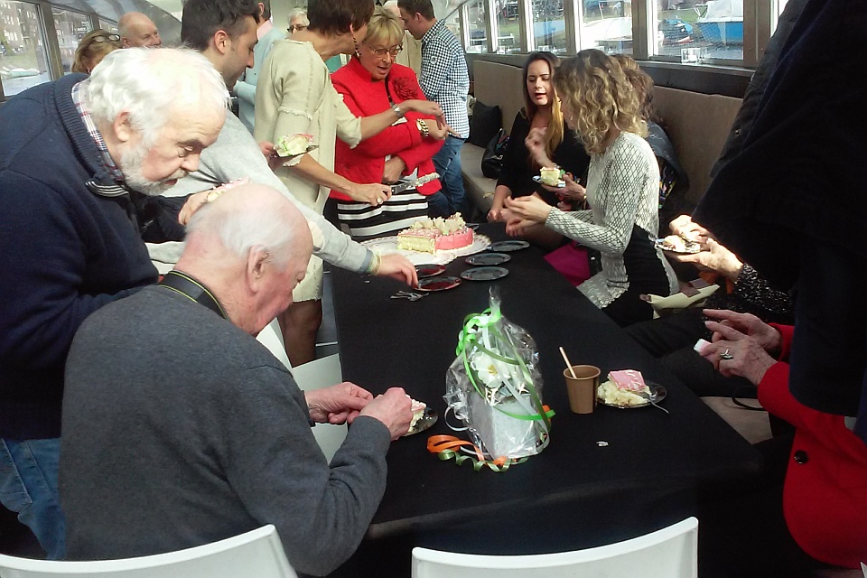 Verjaardagsfeest Oma 95 jaar op de Amsterdamse grachten
